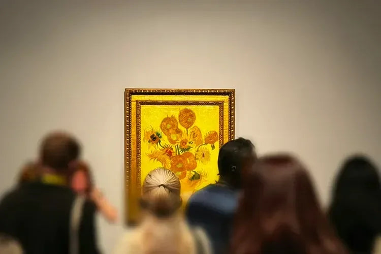 From Canvas to Crucible:Zhu Bingren and the Sunflower That Learned to Burn